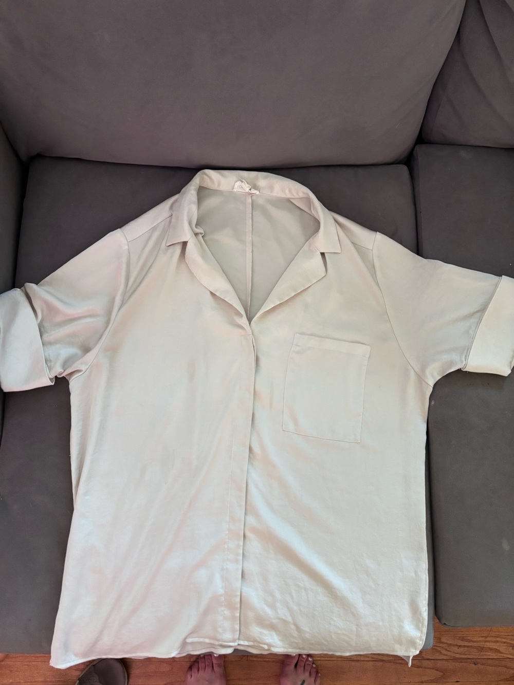 Open Edit Oversized Satin Camp Shirt Short Sleeve Button down Top - Picture 2 of 5